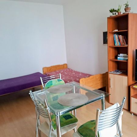 Peskova, Byt O 2 Pokojich S Terasou Olomouc Exterior foto
