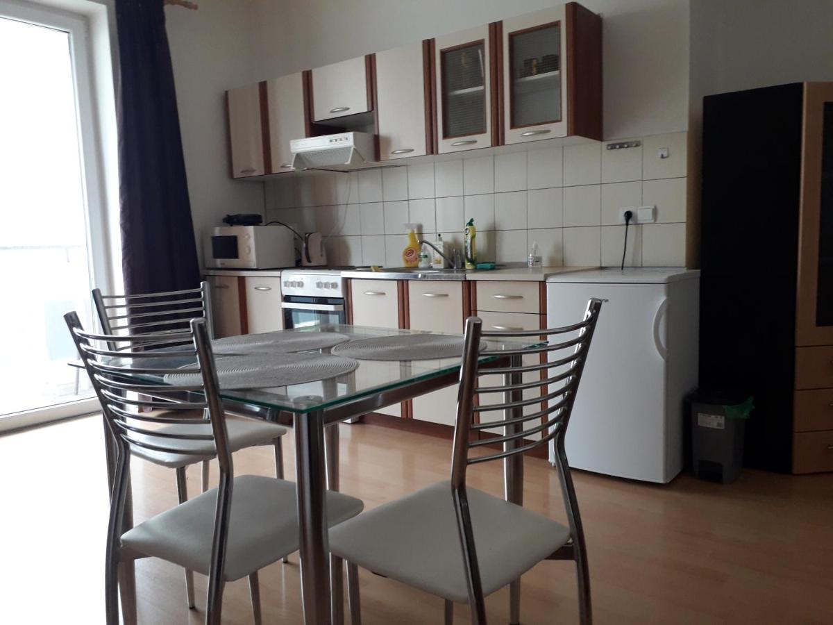 Peskova, Byt O 2 Pokojich S Terasou Olomouc Exterior foto